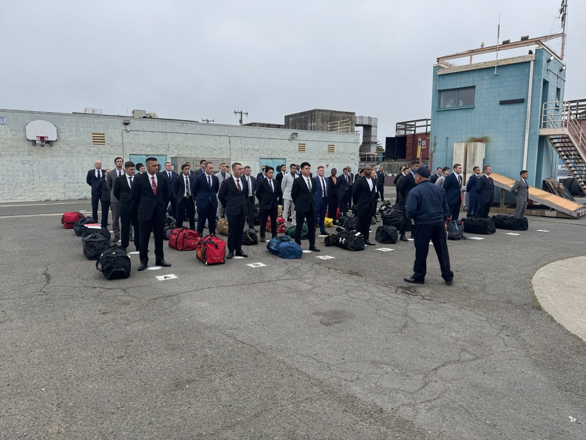 SFFDPIO's tweet image. Today, the members of Recruit Class 136 from the San Francisco Fire Department are beginning their 21-week journey to become firefighters. This day is traditionally recognized as Orientation Day, during which recruits receive information about what to expect, how to prepare, and…