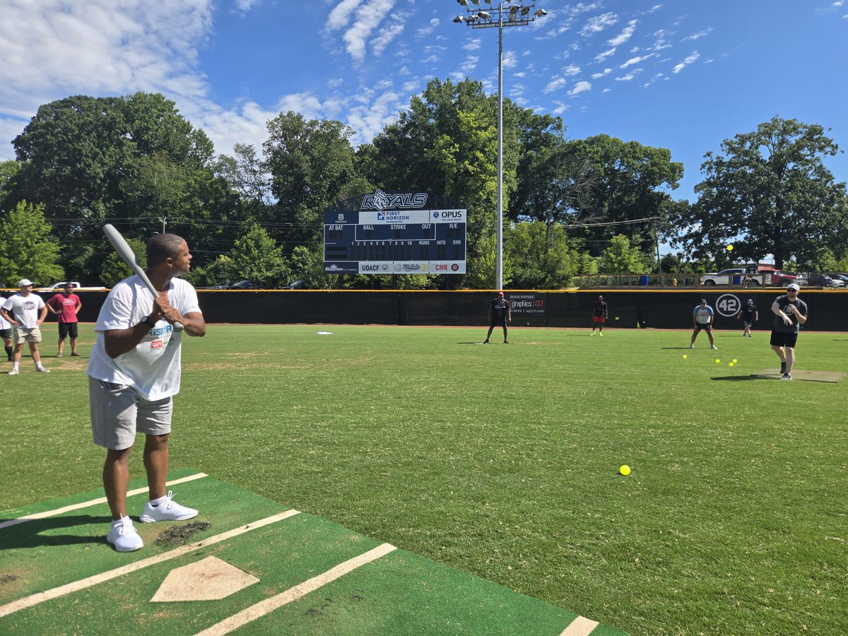 KnotholeNC's tweet image. Great to see @RiskyBusinessLM join us for today&apos;s Media #Blitzball Game!