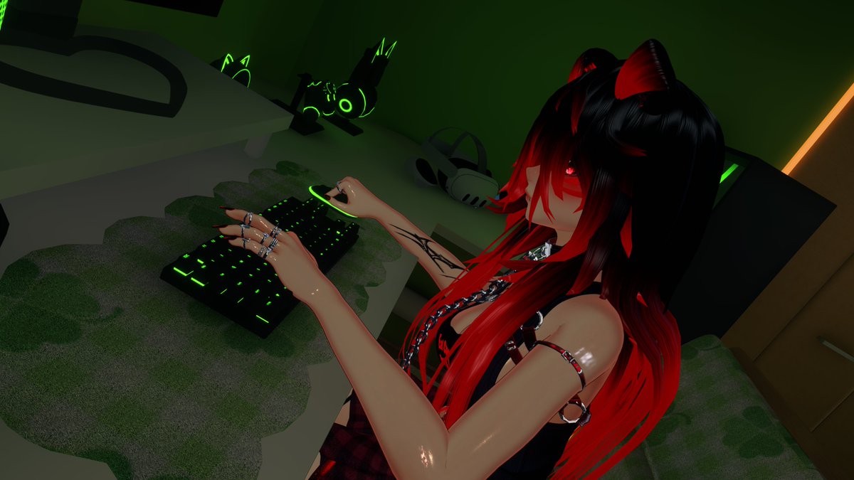 PhatcatVR's tweet image. don&apos;t bug @renji_sad, he&apos;s gaming..