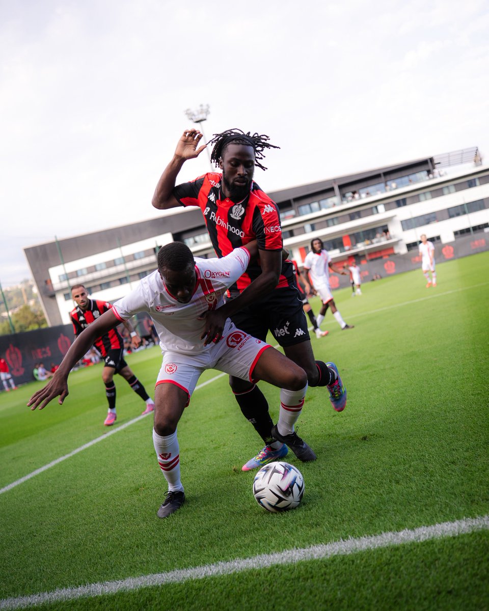 asnlfans's tweet image. 🤝 𝗣𝗿𝗲́𝗽𝗮𝗿𝗮𝘁𝗶𝗼𝗻

Gros match de l'ASNL pour cette rencontre de dernière minute face à un gros concurrent. Bien en place défensivement, les nancéiens ont su relancer propre et concrétiser les peu d'actions qu'ils pouvaient avoir. 

𝐎𝐆𝐂𝐍 3⃣-3⃣ 𝐀𝐒𝐍𝐋

⚽️ 0-1 :…