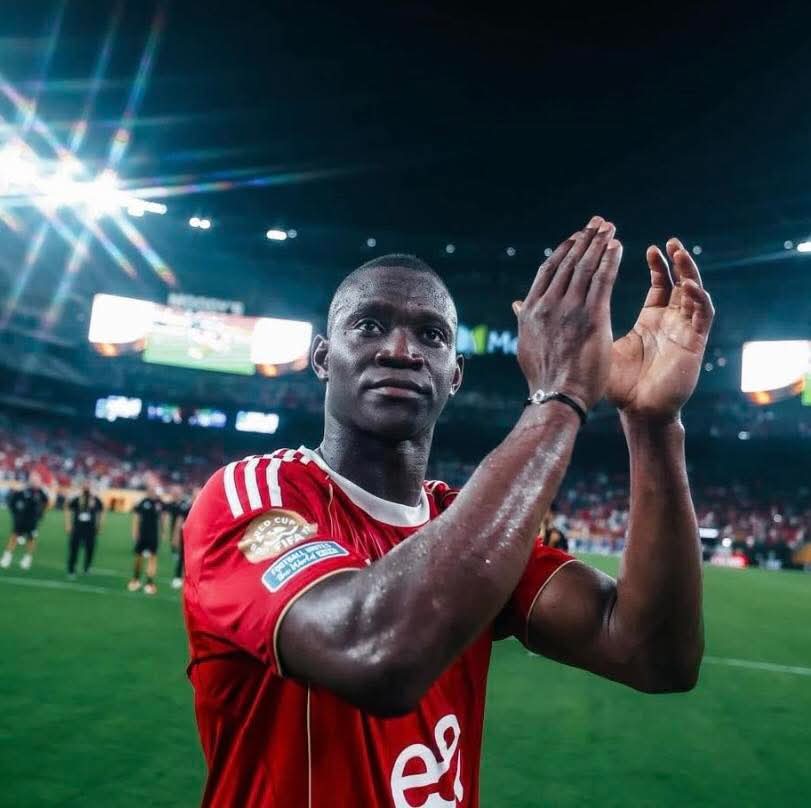 الدبابة باقى و يتمدد .. للقصة بقية 🦅♥️