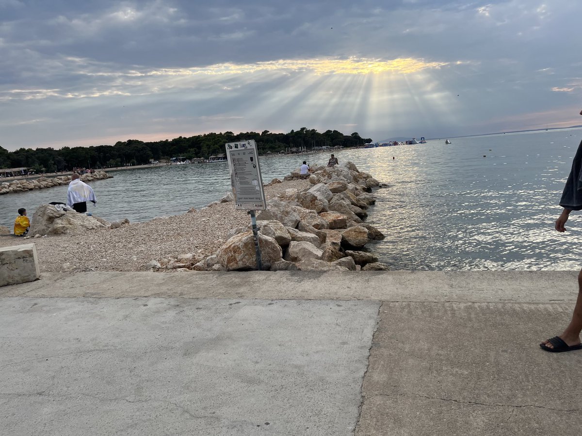 Bojchi1's tweet image. I sunce zna naraviti lepezu kad je “ dobre volje” 😁