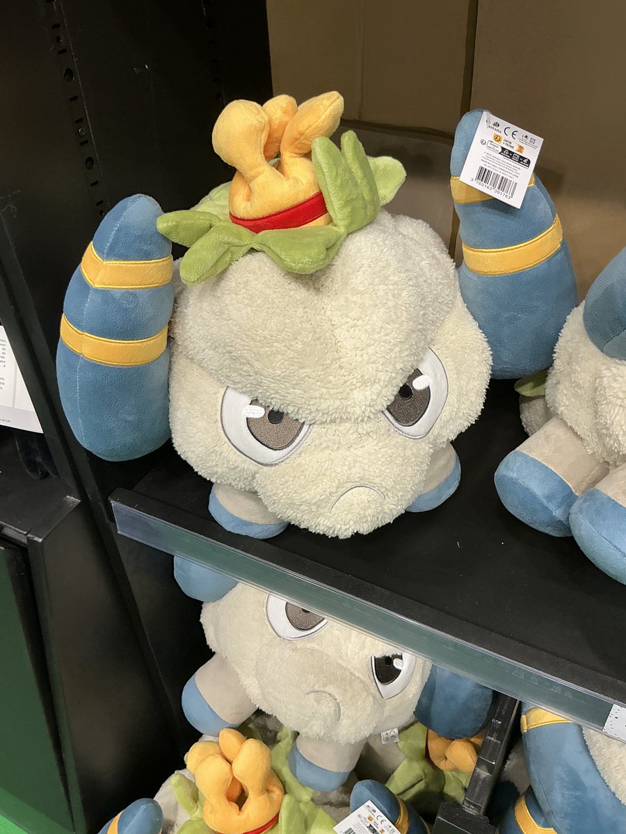 Tomakandele's tweet image. 😇 À la Japan Expo, la tentation était forte pour dépenser son argent …

🔥 Le shop Ankama était cool : plein de choix, et les peluches toujours aussi populaires !

🛍️ Et vous, vous avez craqué sur quoi cette année ?

💭 Quels produits vous aimeriez voir l’an prochain ?

#dofus…