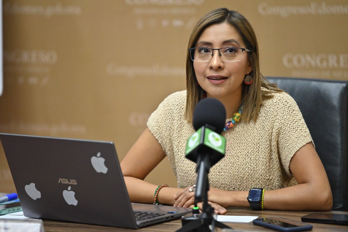 ¿Qué cómo se me ocurre solicitar hacer exámenes al agua de #Ecatepec para saber si está limpia para consumo humano?  
#DiputadadelAgua #MiriamSilva #PVEM