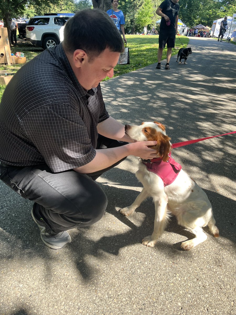 AndrewLawton's tweet image. Any day spent with puppies is a good day! Great turnout at this year’s Pawsitively Elgin Dog Festival.