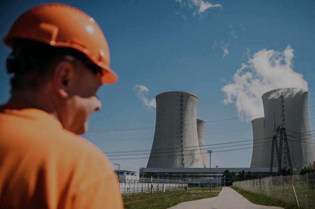 Fana43124688's tweet image. 🇨🇿 Czech delegation held talks in 🇰🇷 South Korea about #Dukovany
Their builder, #KHNP, is preparing a program for the involvement of companies in the project. At the same time,it is deciding whether to seek compensation from the French #EDF 🇨🇵
#Czechia 
⬇️
seznamzpravy.cz/clanek/ekonomi…