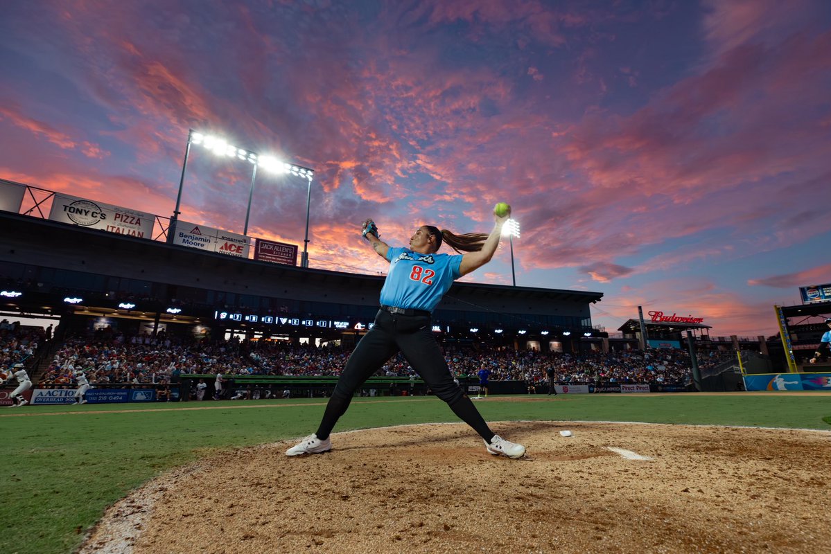 Jade Hewitt (@jadehewittmedia) on Twitter photo As a photographer, it’s not often you’re gifted a scene so stunning it takes your breath away.
I had 3 pitches to get this shot and the sunset was gone not 2 minutes later. We made it count <a href="/taybeezzyyy/">Taylor McQuillin OLY</a>!! As a photographer, it’s not often you’re gifted a scene so stunning it takes your breath away.
I had 3 pitches to get this shot and the sunset was gone not 2 minutes later. We made it count <a href="/taybeezzyyy/">Taylor McQuillin OLY</a>!!