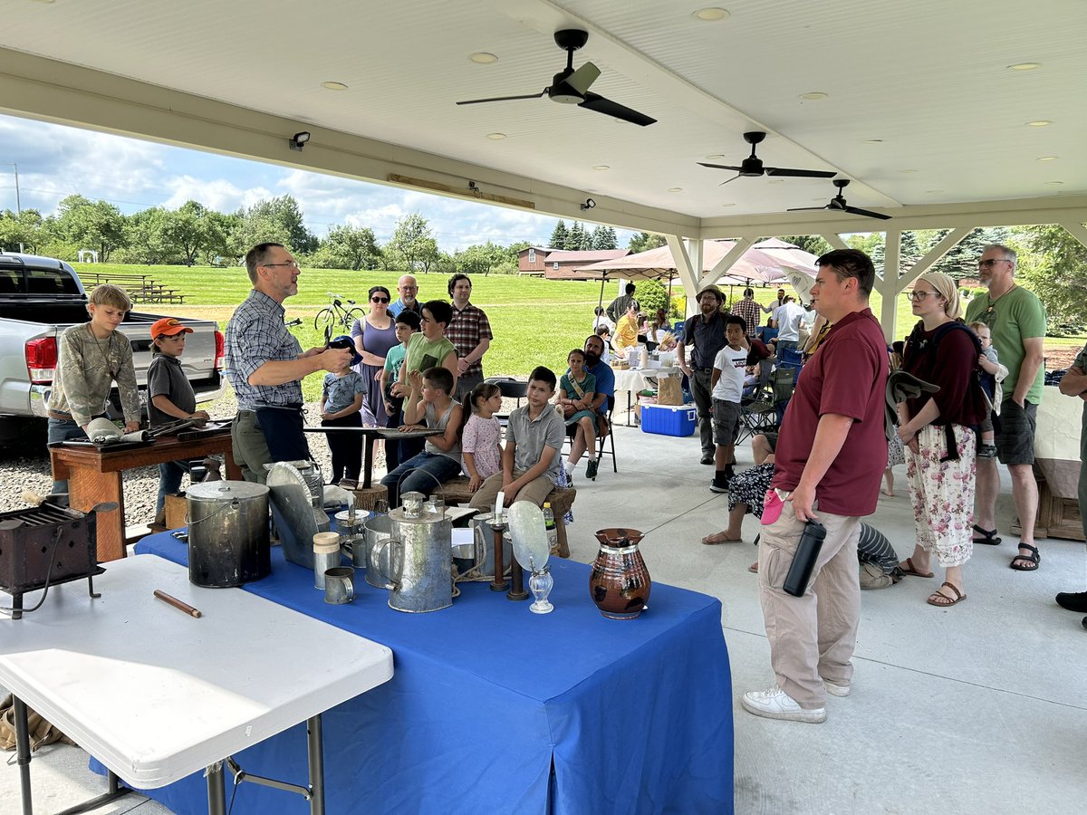 CatholicLand's tweet image. NY Catholic Land movement conference to going great. Sacraments, fellowship, and practical instruction in “Land and hand craft.” The build a strong Catholic “third position” from the soil up.
