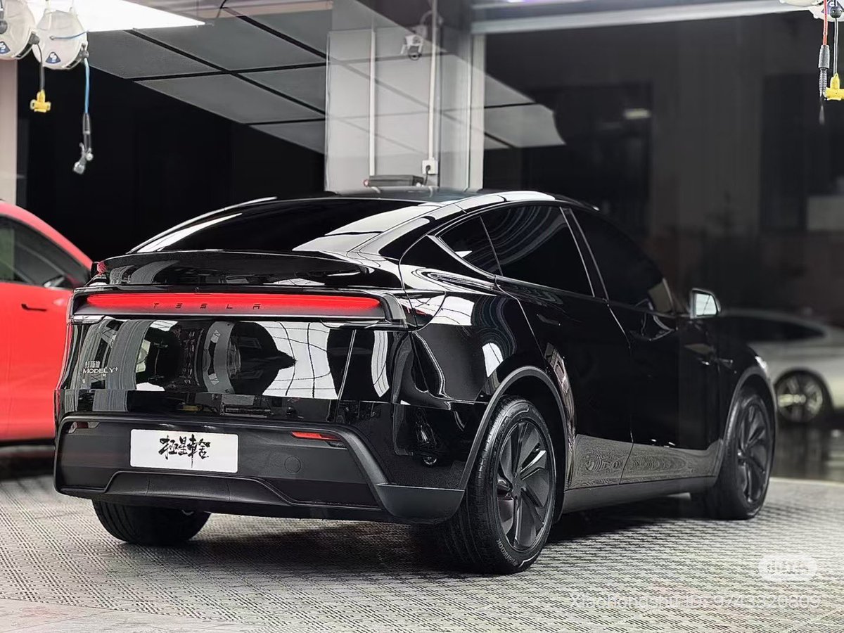 The Tesla Newswire tweet media