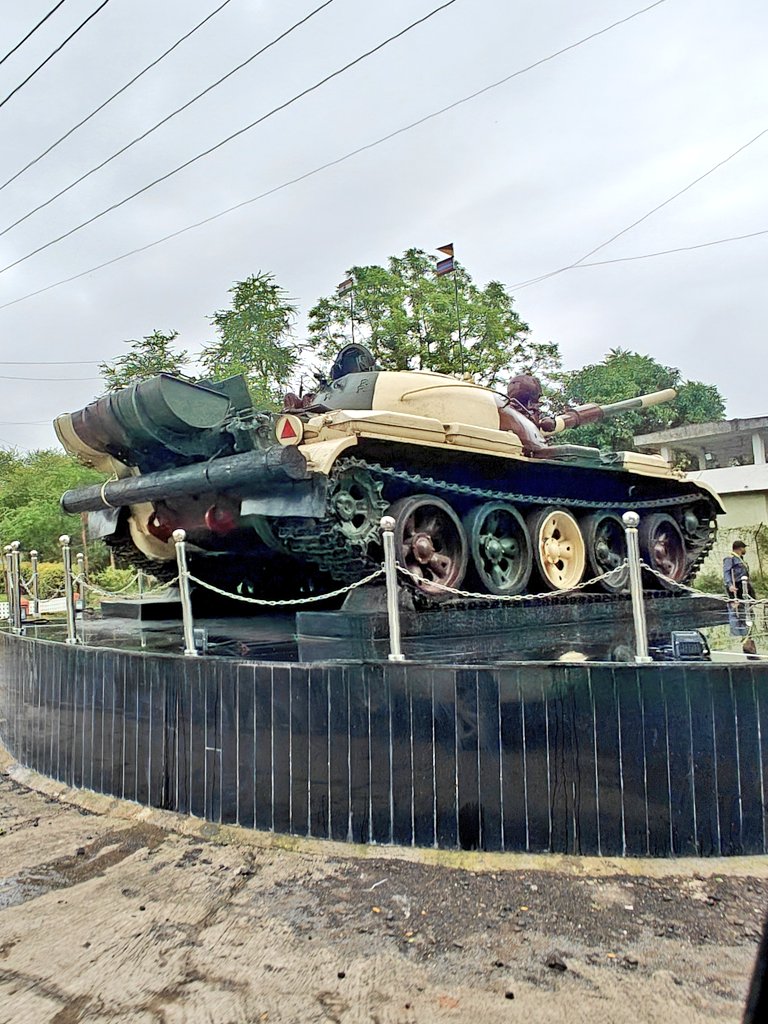 Shants_Cool's tweet photo. This over is for Punekar's
#Tanks
#TankRoad
#Pune
#theme_pic_India_street https://t.co/mg19diHcy3