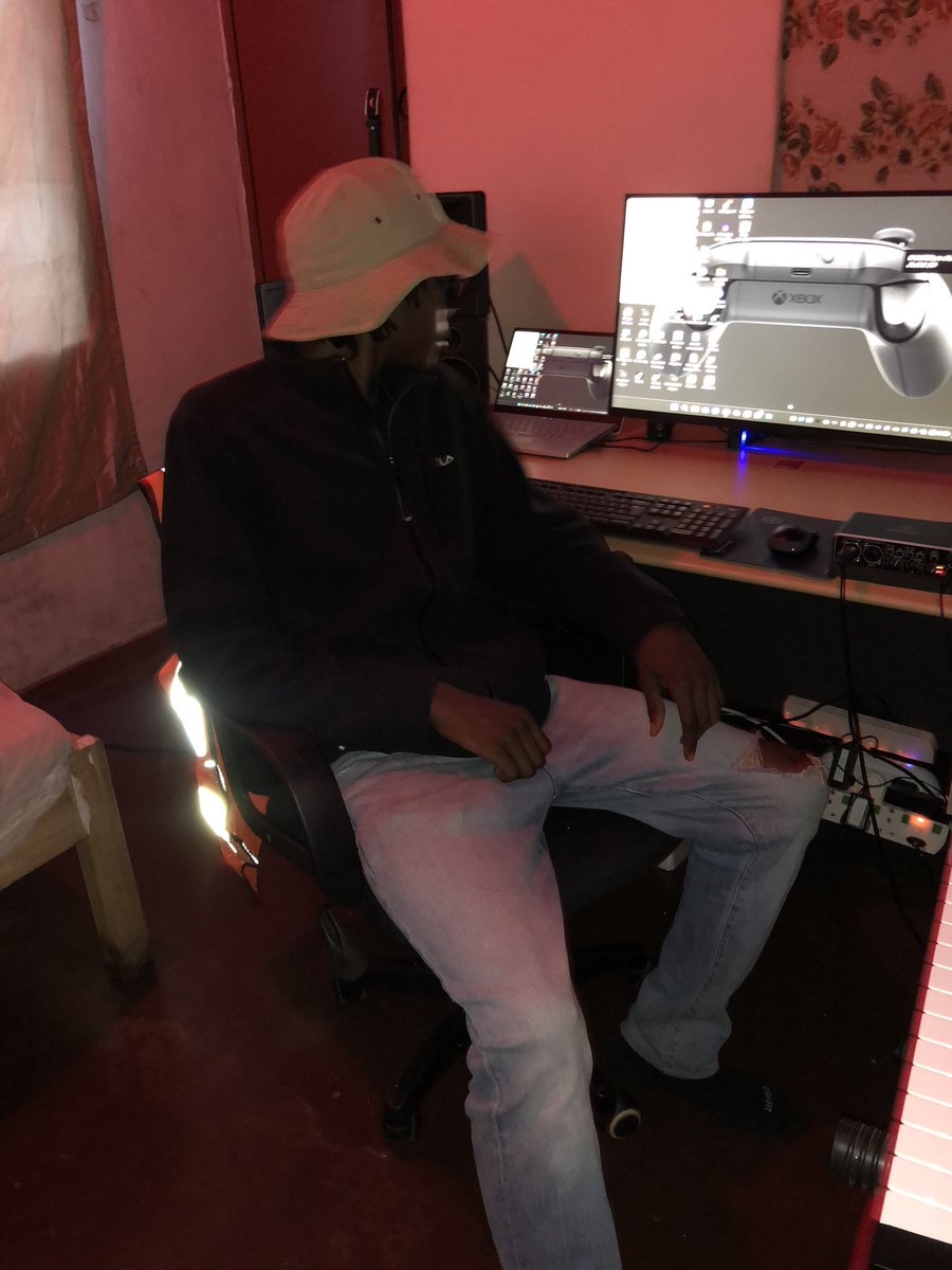 DoobieMvn420's tweet image. Utha kuyesa ngat Sizili mbali yako, Osadziwa kuti pa iwe akupangilapo chitsanzo, that you could go thru the most, and still make it out the jungle
Or
Go thru the most and still become King of the Jungle🦁💿
ampl.ink/nA3xq