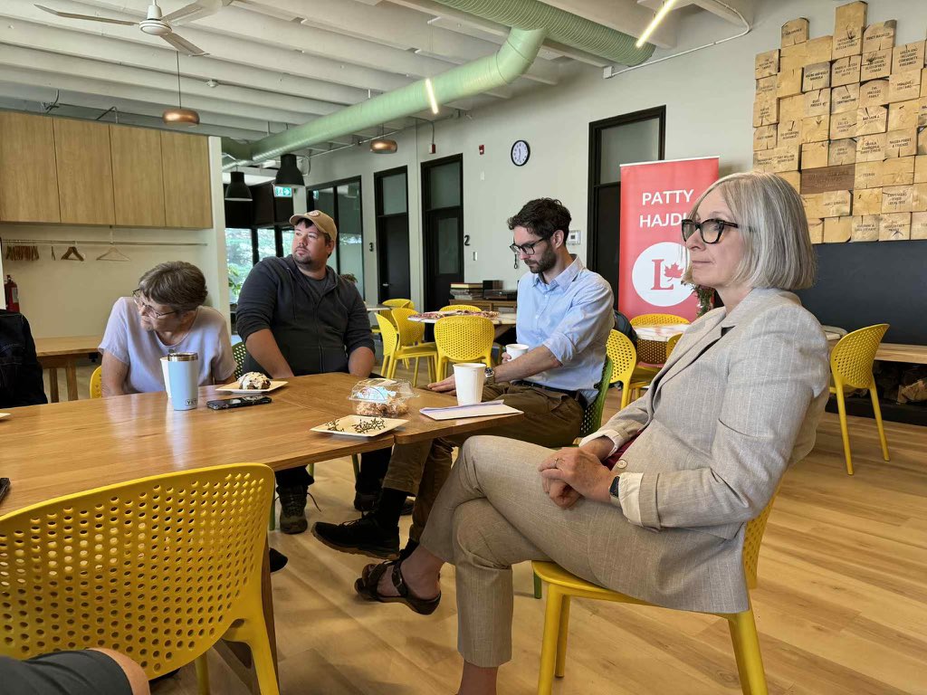 PattyHajdu's tweet image. Ce week-end, nous nous sommes réunis pour remercier les bénévoles qui ont donné de leur temps, de leur énergie et de leur cœur pour aider à construire un avenir meilleur. Merci d'avoir répondu présent. Nos progrès ne sont possibles que grâce à vous