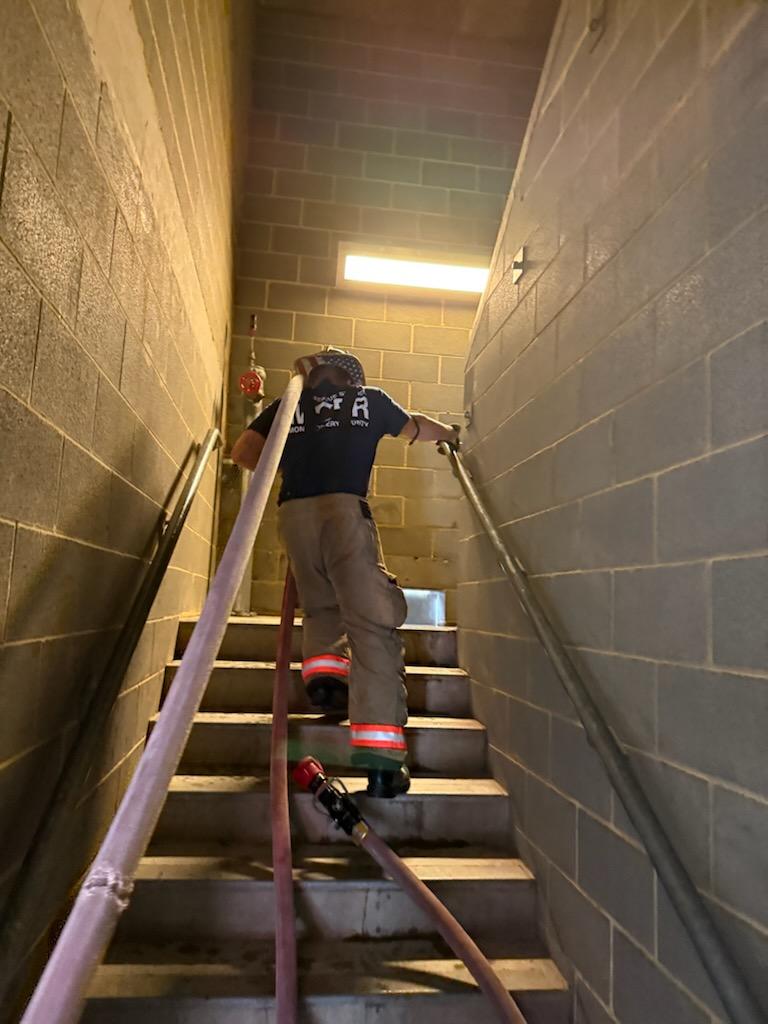 DavidPazos15's tweet image. Practice makes perfect. @mcfrs members of Fire Station 19(Silver Spring) spent some time today training on advancing hose down a corridor and drafting water from a static water source when hydrants are not available. @mcfrsPIO