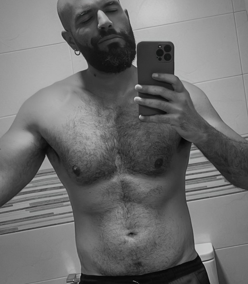 the_codeofLibra's tweet image. Se busca compañero de resaca