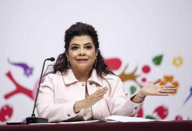 jaulapuma82's tweet image. Clara Brugada le pone freno a los privilegios: revisará TODOS los contratos con Grupo Salinas en CDMX, incluido uno de 100 MDP.
¡Ya basta de empresarios que evaden impuestos y se llenan con dinero público!
#4T #ClaraBrugada #SalinasPliego