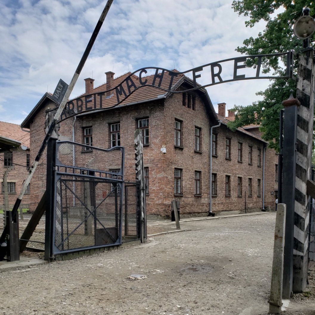 SilenceMyWord's tweet image. “Arbeit Macht Frei”
The sign over the gate of Auschwitz’s reads when translated…
“Work makes one free”
Satan is such a clown 🤡