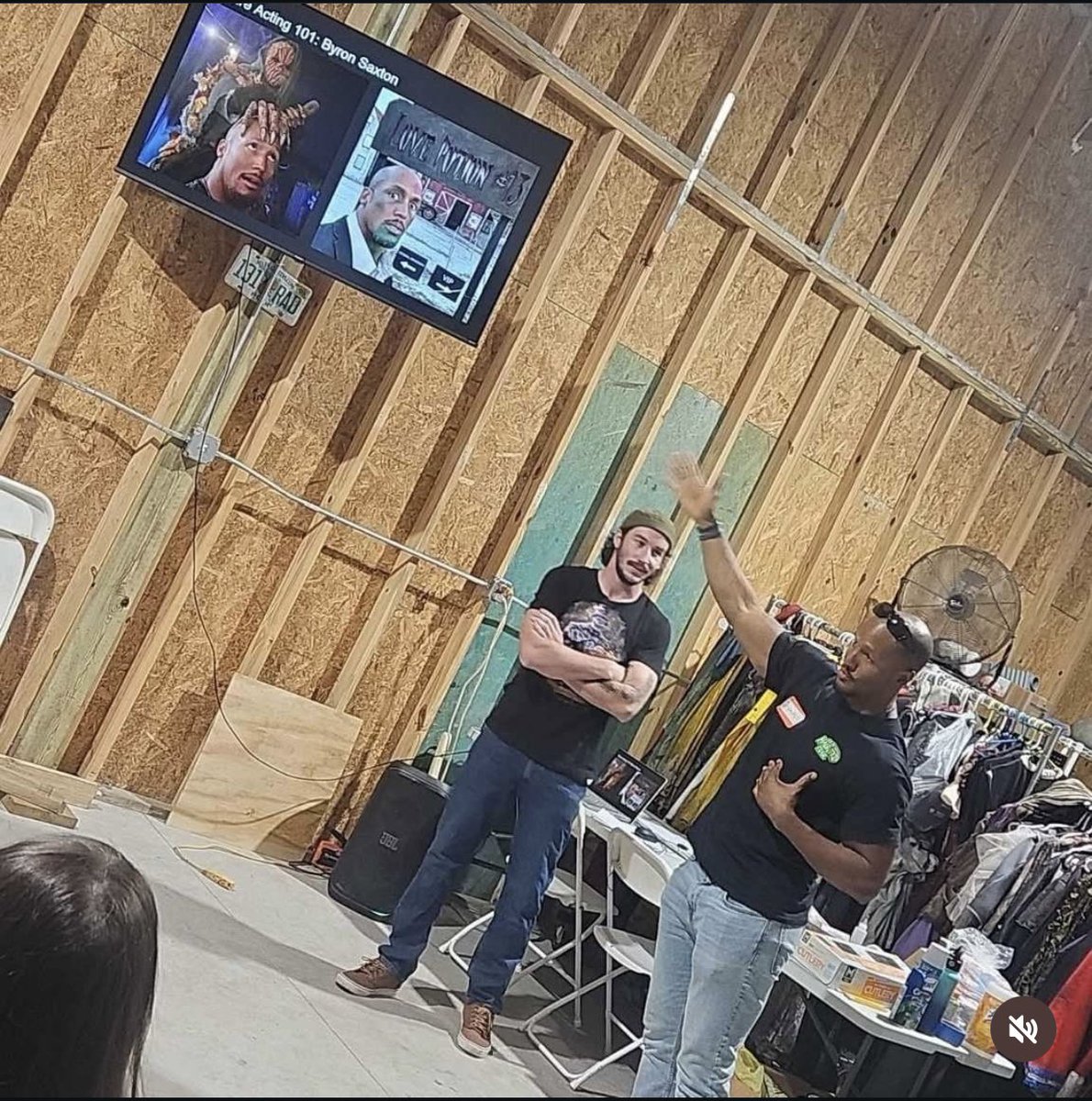 ByronSaxton's tweet image. A summer camp dedicated to the haunted house world is such a fun and innovative concept to me. Thank you @sirhenryhaunt for inviting me to your 2nd annual camp. Had an amazing experience helping to teach Scare Acting 101! 👻