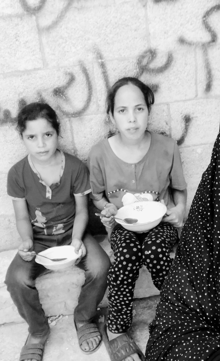 #GazaIsDyingOfHunger 🆘😭😭😭

If you’re scrolling❕, PLEASE leave a dot
We struggle for food and sometimes we can't find it. Please stand by me. We need $200 to stock up on food💔🙏🏻
#Donate 🍉❗️

chuffed.org/project/130141…