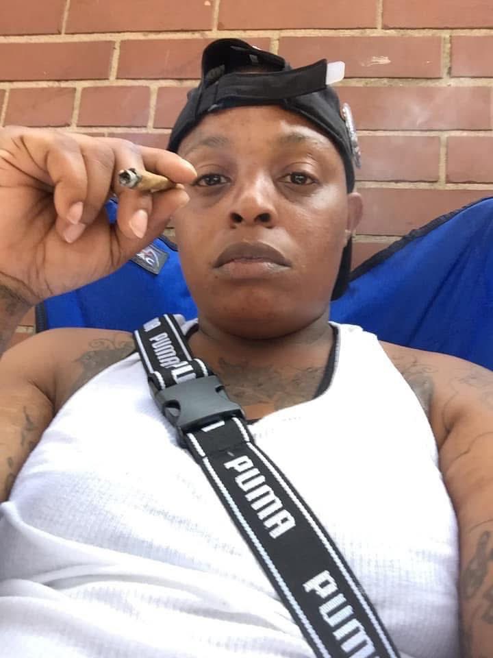 Chicago_Goofies's tweet image. Kandra Hillard is the woman who was shot and killed last night on 75th and St. Lawrence.