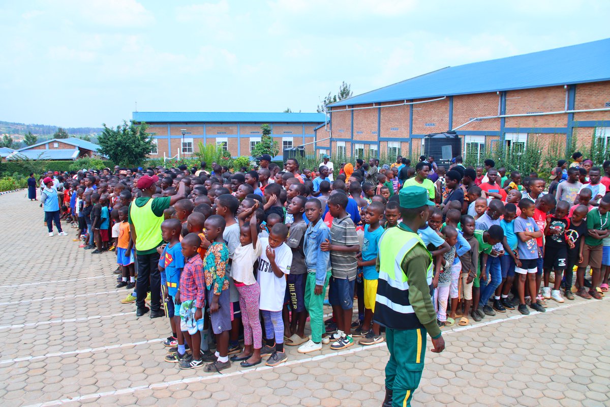 GSF_RC's tweet image. Congratulations to the 400 incredible kids who completed the 4th edition of #RunBugeseraCamp today! Over 8 days, children aged 7–13, gained life skills and received minor dental care. The camp ended joyfully with the awarding of food and shoes a week of growth & empowerment!