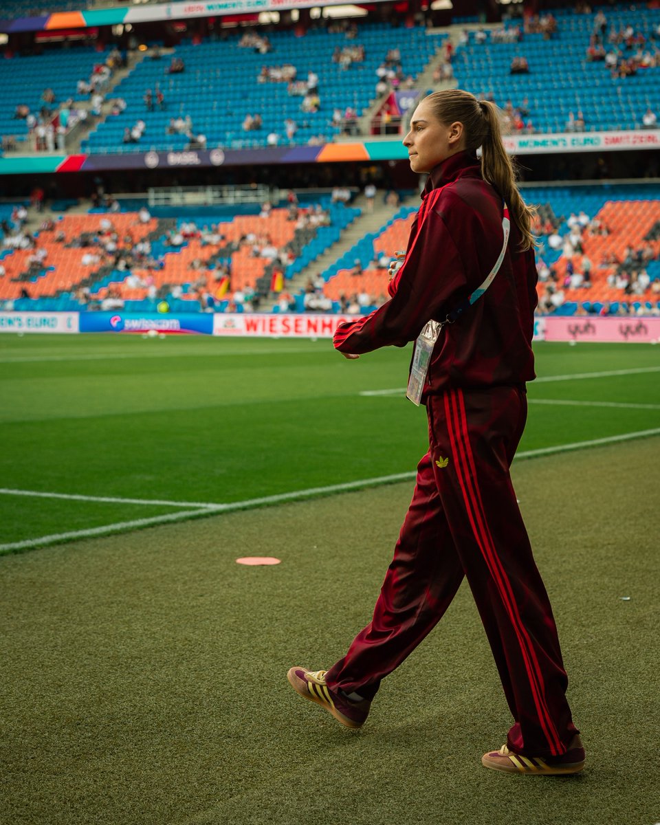 DFB_Frauen's tweet image. Viertelfinale - here we come! 🙌
#WEURO2025 #FRAGER
📸 Yuliia Perekopaiko/DFB