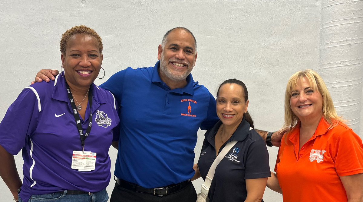 SuptDotres's tweet image. Back-to-school is just weeks away, and we're building something great.
Today’s Career Fair was a major step forward thanks to @MDCPS Human Capital Management. On-the-spot job offers were made to amazing candidates ready to make a difference on day one.
If you missed today’s…