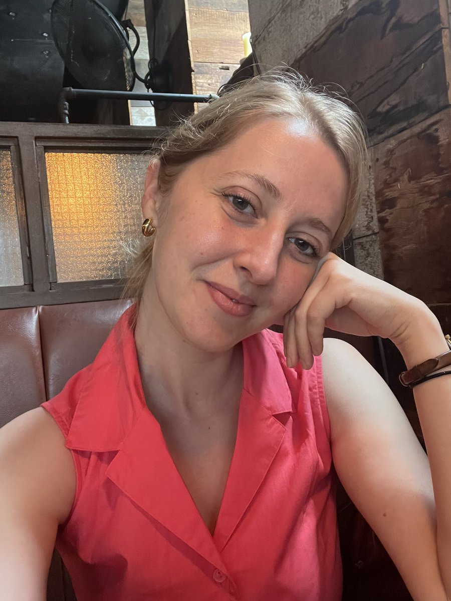katherineveritt's tweet image. I’m really chuffed by all the great engagement with my recent essay on AI. Thank you to the wonderful community of thinkers who are still reading and still critiquing! ☺️
