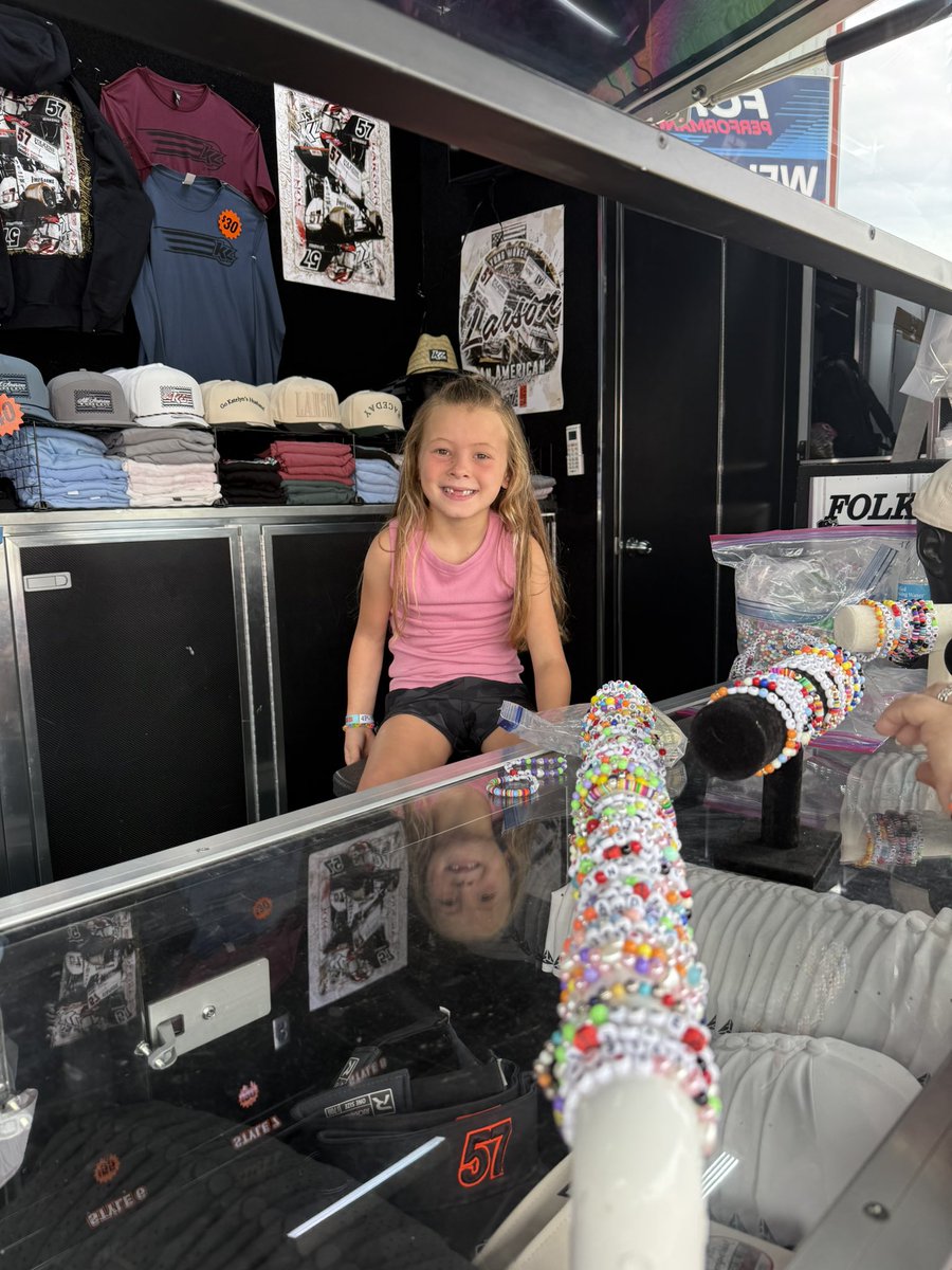 ShopKyleLarson's tweet image. Audrey is back in the merchandise trailer here @EldoraSpeedway selling her bracelets!
One for $3 & two for $5.