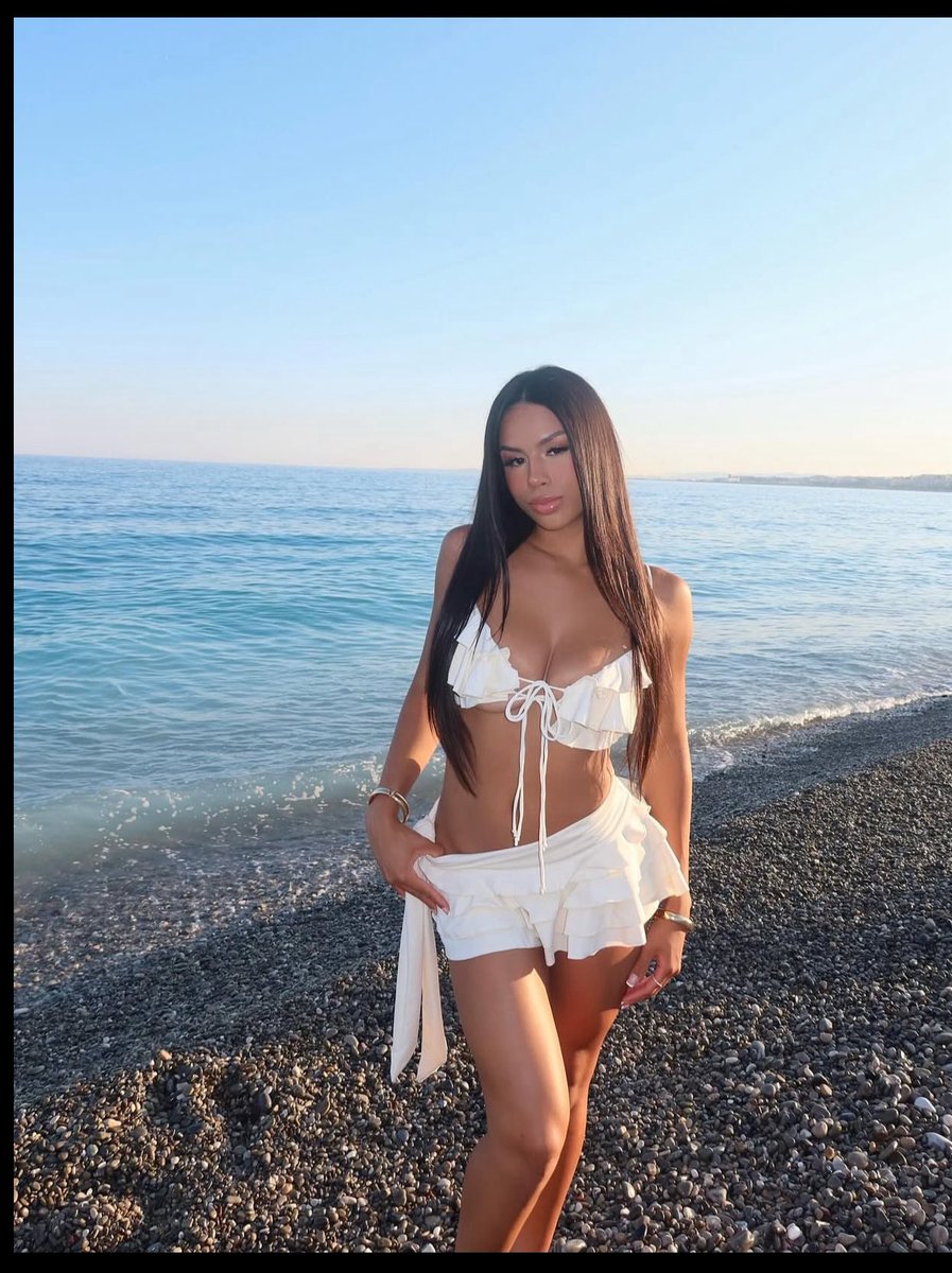 Layla Enderson tweet media