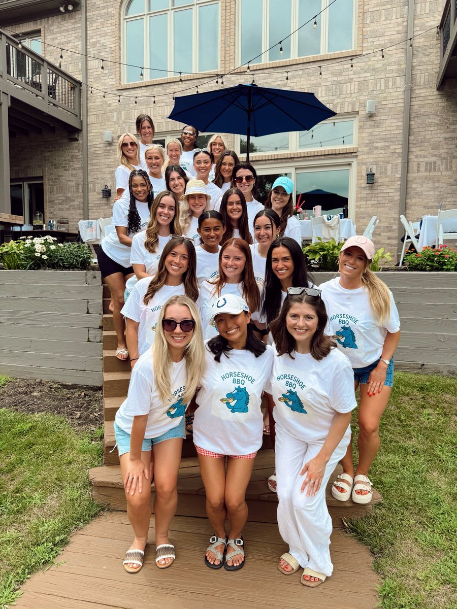 ColtsCheer's tweet image. Horseshoe BBQ 2025 💙🌭
Love this sweet team bonding tradition!