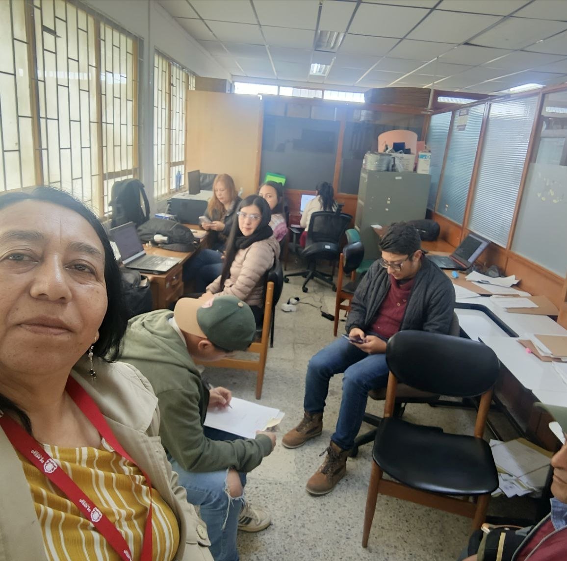 MariaPastora_p's tweet photo. Desde la Junta Administradora Local de Mapachico, junto a la JAC de la vereda San Cayetano, nos reunimos con el equipo de Infraestructura Rural para dialogar sobre la necesidad de contar con camineros para la vía principal y de evacuación de la vereda.

#partidomira
#Mapachico https://t.co/eqkvYQcFdK