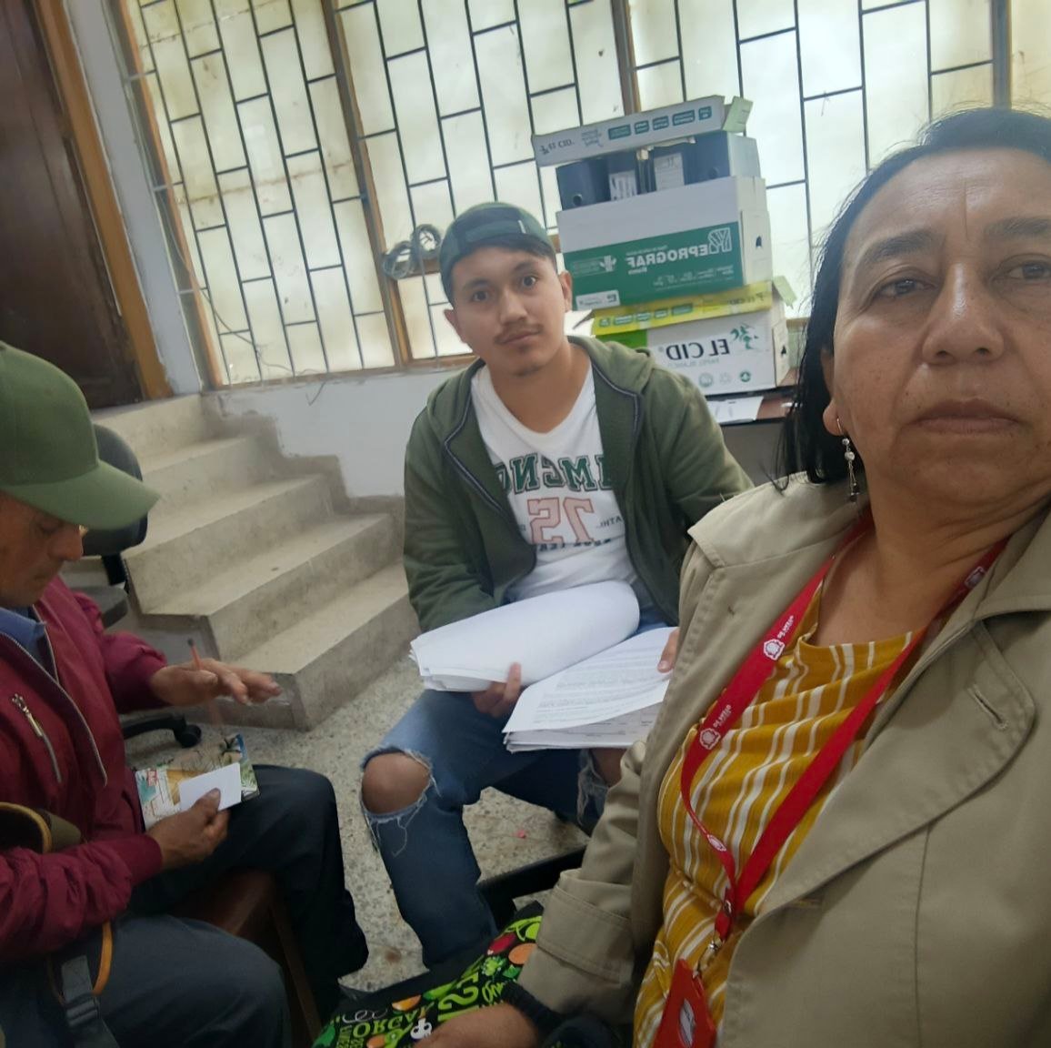 MariaPastora_p's tweet photo. Desde la Junta Administradora Local de Mapachico, junto a la JAC de la vereda San Cayetano, nos reunimos con el equipo de Infraestructura Rural para dialogar sobre la necesidad de contar con camineros para la vía principal y de evacuación de la vereda.

#partidomira
#Mapachico https://t.co/eqkvYQcFdK