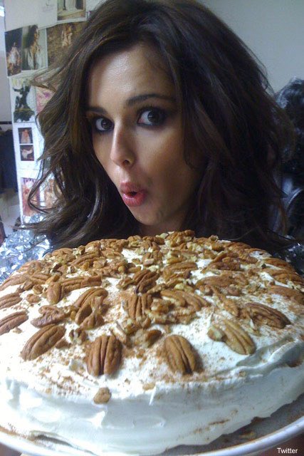 bluealoud's tweet image. Saturday night spent going to the gym then demolishing cake and ice cream whilet watching Cheryl’s life stories episode followed by Girls Aloud Off The Record ouuuu best Saturday night ever happening NOW!!!