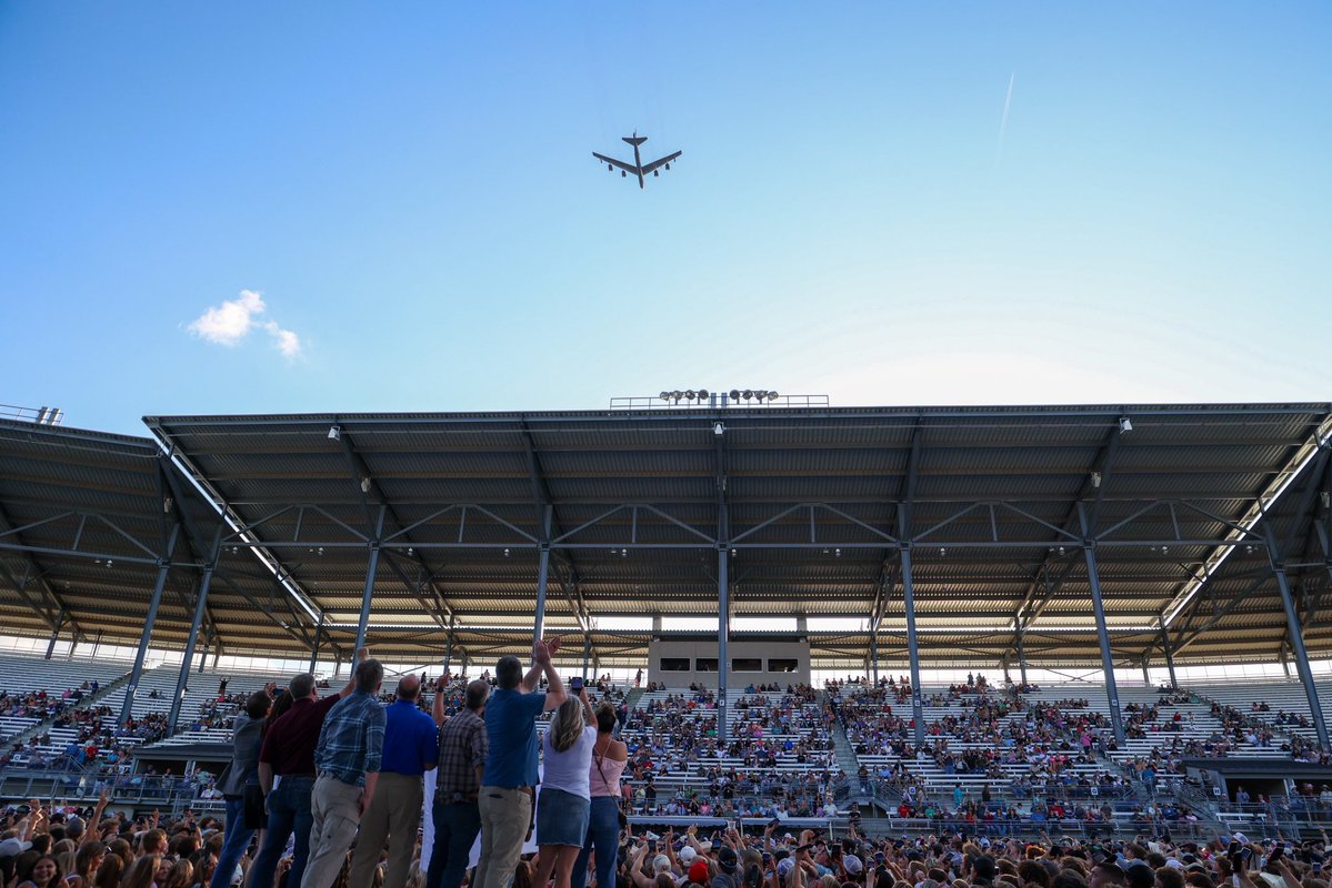 GovArmstrong's tweet image. The 60th @NDStateFair is officially open. As we mark this milestone, we also take a moment to highlight our host city, Minot, as they were recently named one of three 2025 Great American Defense Communities.
In North Dakota, we work hard to be the most military-friendly state…