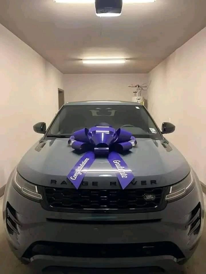 SyalalaAngelina's tweet photo. I join this great platform few months back,Though the help of my neighbor who introduce me to Mr @Joe_Boniface1.l have been investing &amp; earning without any issue,l received my profit weekly &amp; I am thankful sir🙏🏻I just got myself a new car, I'm the most happiest woman on Earth🎊🙌🏻 https://t.co/thlfTSGzFu