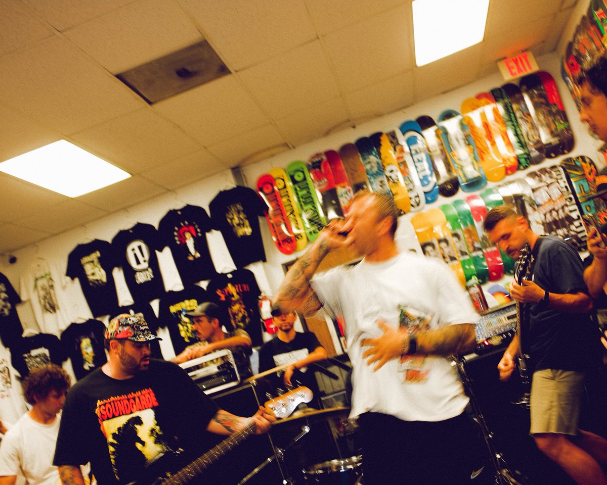 kiabadmeza's tweet image. Odd Man Out | 07.11.25