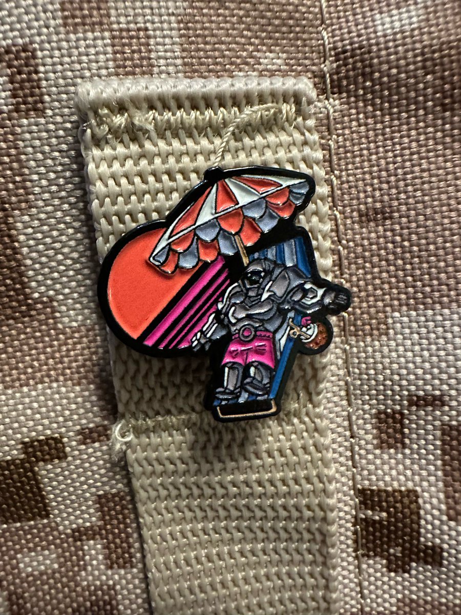 Lucky enough to be handed this, perhaps my favorite pin, by @yawggoth.bsky.social at #MCVegas. More Vegas memories coming
