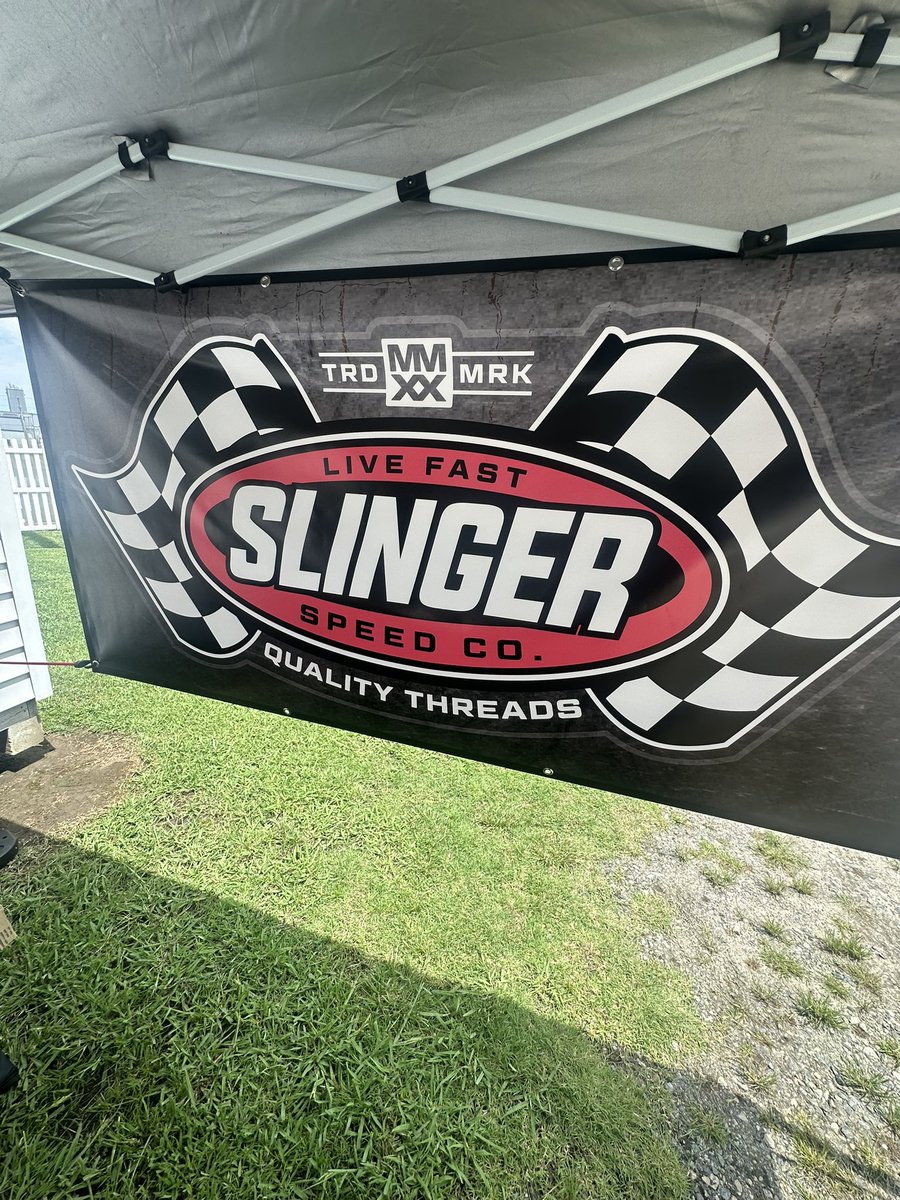 BooCarlisle's tweet image. Get your Hampton Heat merchandise soon as you walk into @LangleySpeedway at the Slinger Speed Co apparel booth.