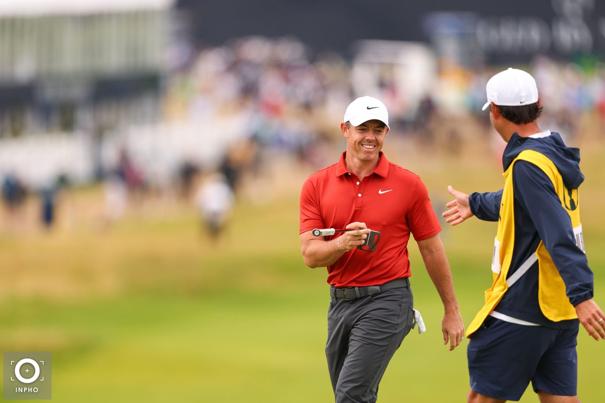 Inphosports's tweet image. WHAT A ROUND!
@McIlroyRory shoots a 66 to put himself in contention for Sunday at @TheOpen ☘️🏌️♂️
(📸 - @bennnbrady )
Click here to see the full action:
inpho.ie/assignment/LxI…