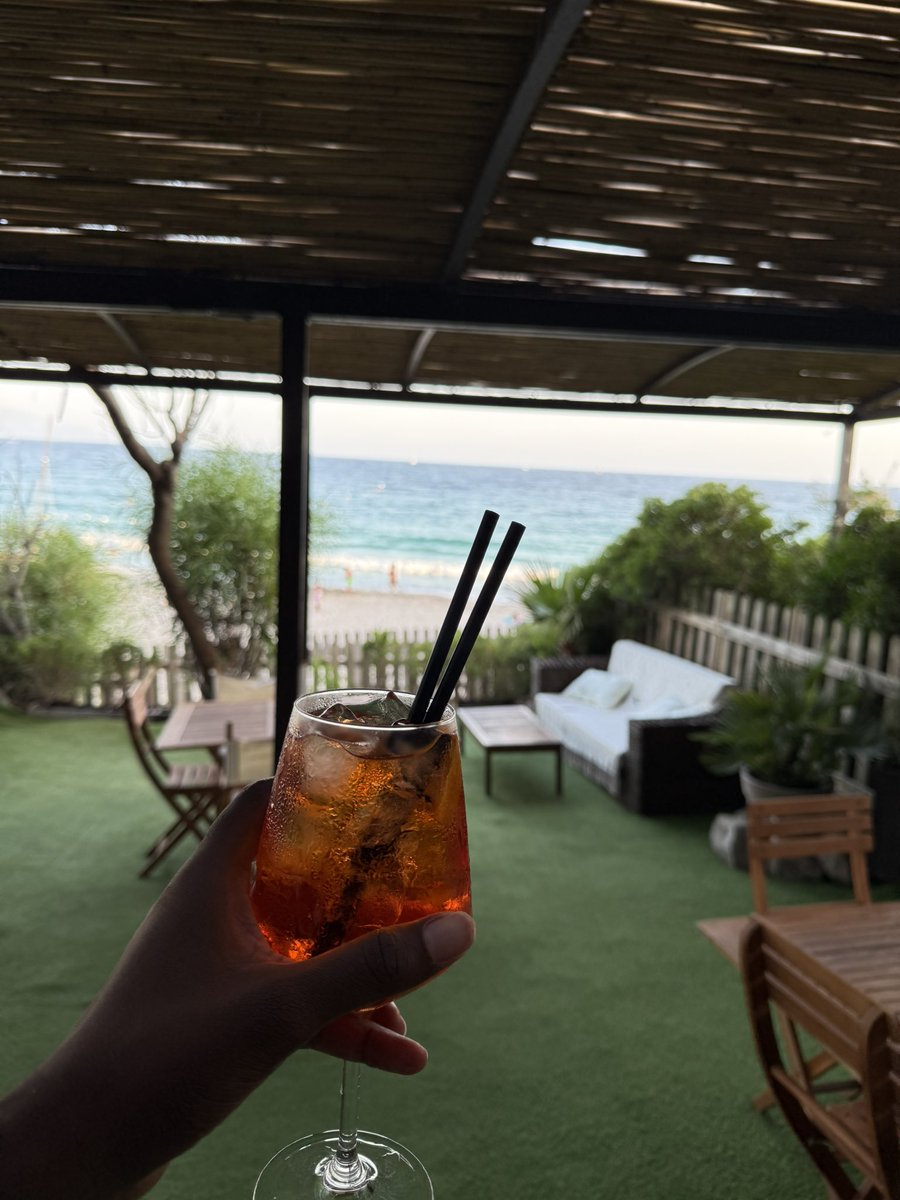 abelhangallo's tweet photo. Aperol Spritz https://t.co/DkjP3s6UlS