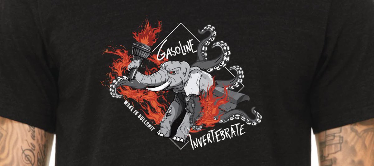 gasolinenvrtbr8's tweet image. BEHOLD this insanely dope shirt as designed by the redoubtable @_crucifera!
The main instruction was "something that will get a middle schooler sent to the principal's office" and she crushed it.
Get you this FRESH MESH OF SYNTHETIC FLESH as part of the DUAL EPs KICKSTARTER…
