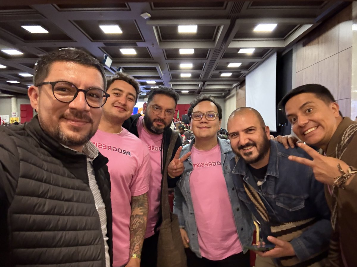 La cadena de afectos, el amor por la gente, la determinación por el cambio.

Emergemos, Progresistas, en este gran #PactoHistorico. Una nueva izquierda para un nuevo país!

Progresistas por la unidad, Pizarro Presidenta!