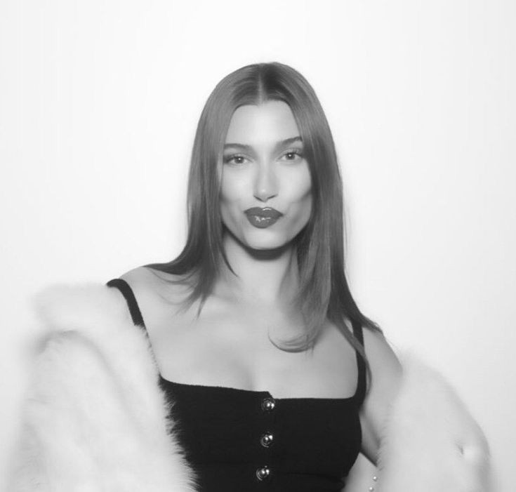 archivehail's tweet image. hailey bieber