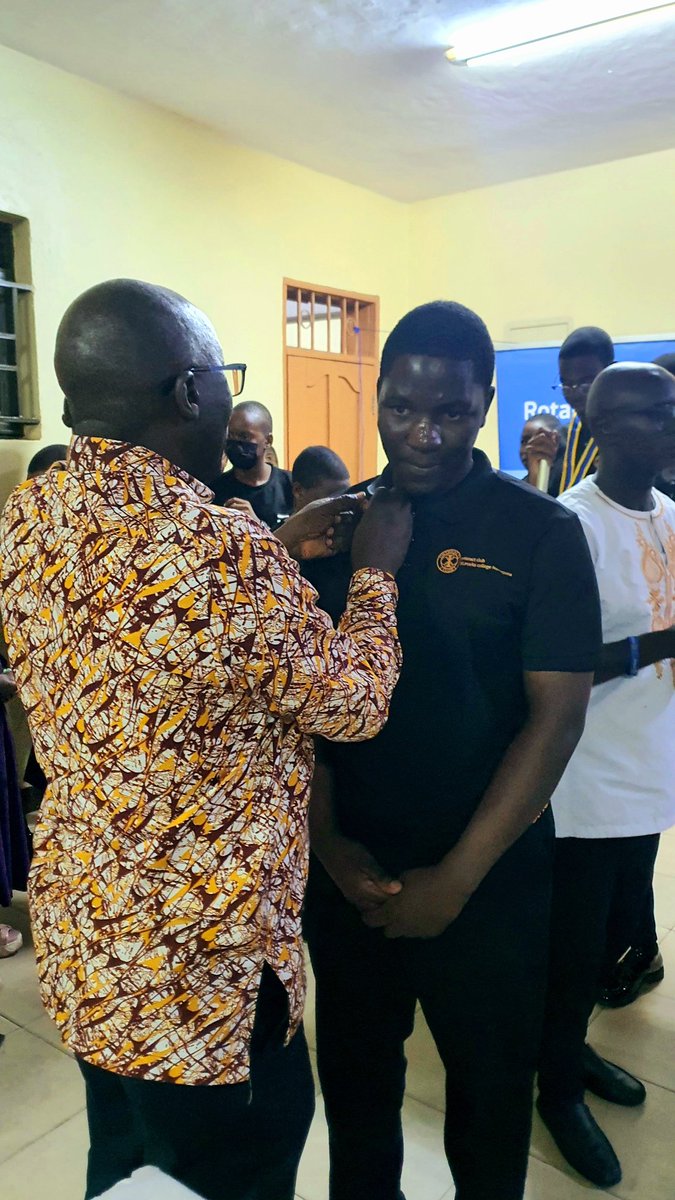 DGEDanielDdam's tweet image. Wearing a lapel pin should not make you more special but a heartful servant to others and the community.
Great work by @RCMengo1988 for chartering the #Interact_Club of @Smacon24 today.
Great initiative led by #President_Migadde Nurturing future leaders
@Rotary
#UniteForGood