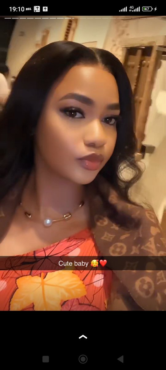 My Sunshine 💓 Minister of Enjoyment 🌻💞 first of her kind 🫦 Hottest Vee ❤️

#VictoriaOnyenwere 
#BBN