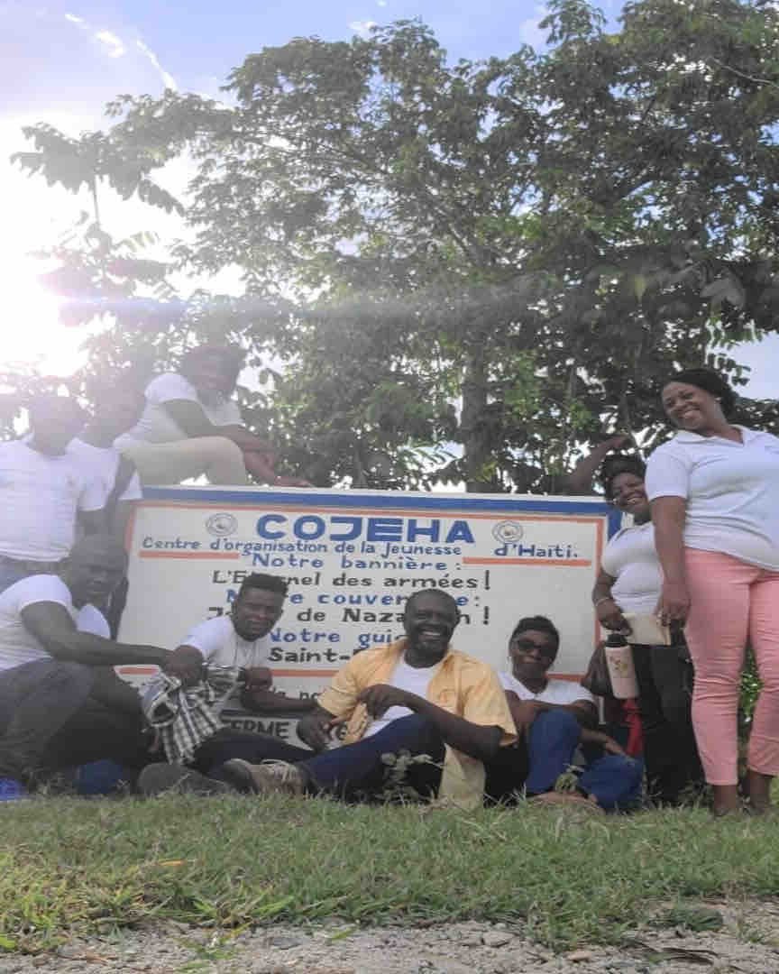 support for cojeha is slowing down, but haiti’s youth needs access to the crucial support they provide like access to education, and other essential services!please donayte ‼️‼️‼️

[gofund.me/7f84b341]