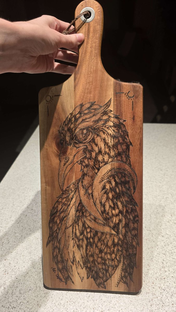 PearlescentMoon's tweet image. Earlier in the week, we were talking about art on stream and landed on my 2 woodburning pieces that I made when I was younger. 

Turns out that I had forgotten that I actually made a timelapse on one of &apos;em!
youtu.be/FWFkdapquMU
Thank you to a commenter for reminding me ❤️