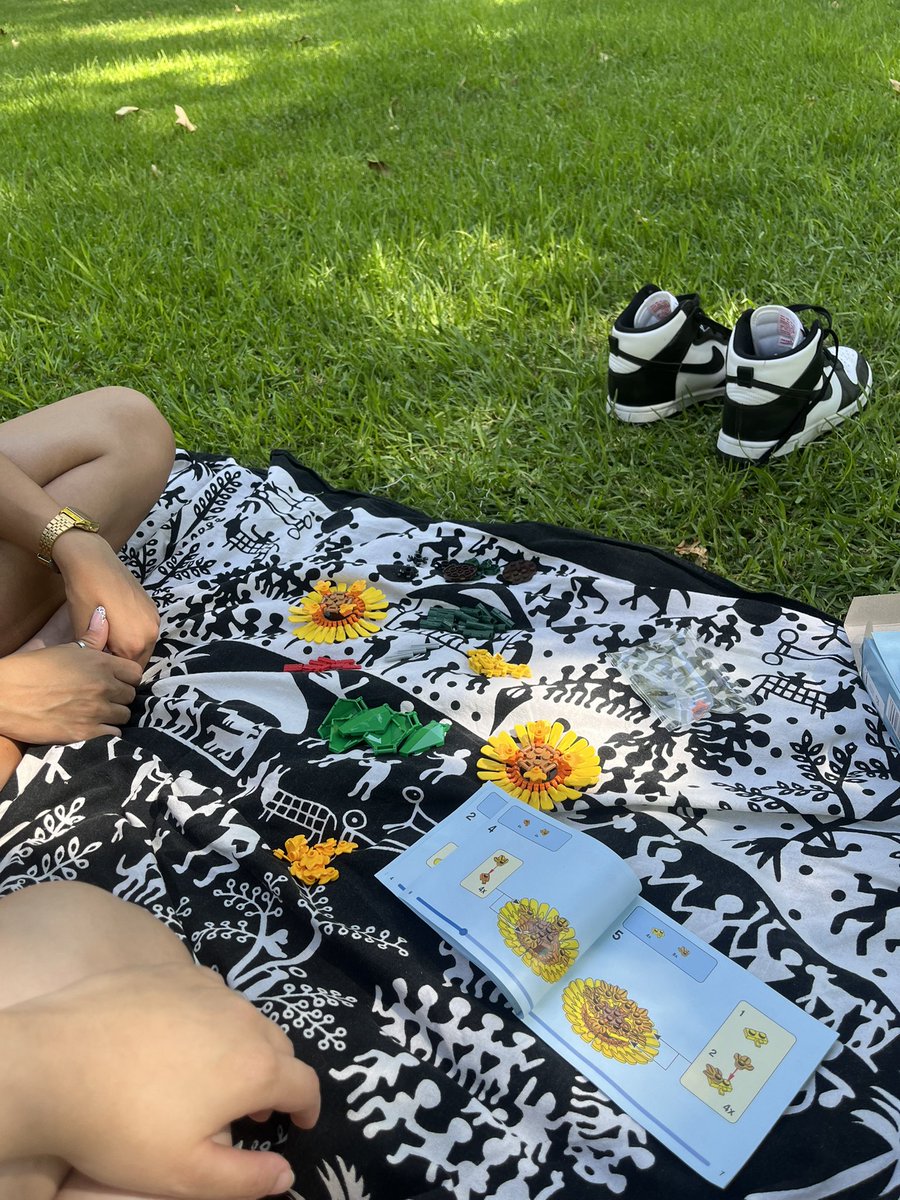 EvaMiissy's tweet image. 🌻 @zettaci0