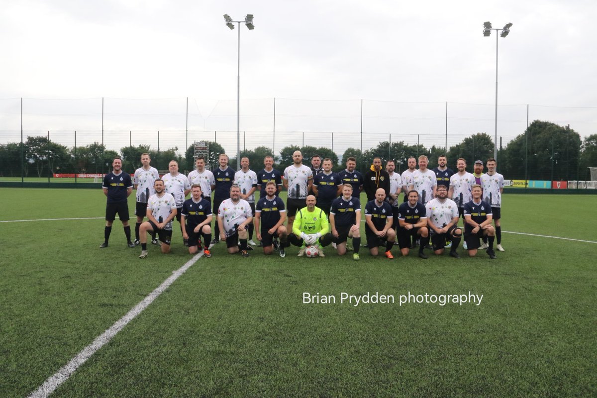 wrexhampolicefc's tweet image. Thanks to @happy_somedays for travelling down, a fantastic bunch! 🙌 A win for Wrexham Police, but more importantly, £550 raised for charity. Huge thanks to everyone who kindly donated. We’re taking a short break now. Really appreciate all your support! 💙
📸 @brianprydd