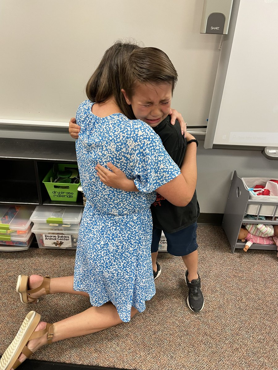 Didn’t have any birthday luck 🥺 So fingers crossed for a little movement on my list this weekend 💗 Kindergarten teacher at a Title I school in North Carolina! Any help is SO appreciated 🥹 amazon.com/hz/wishlist/ls… #ClearTheList #Teachersof𝕏